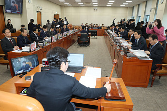 이혜훈 청문회, ‘부정 청약·자녀 입학’ 공방…여야 