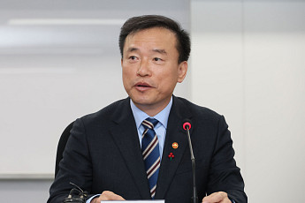 김종철 방미통위원장, 내달 이동통신 3사 CEO와 만난다