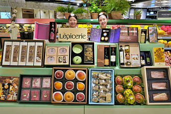 소비 양극화에...백화점 3사, 설 선물 본판매서 ‘프리미엄·실속형’ 뚜렷