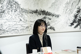 올해 이상문학상에 위수정의 ‘눈과 돌멩이’…삶의 모호함, 설원에 담다