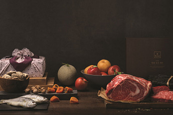 신세계백화점, ‘명품 한우·과일·수산’ 앞세워 설 선물 시장 승부수