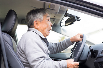 교통사고 후유증에 힘든 고령자를 위한 한의치료