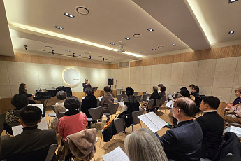 세대 연결 하모니” 손주와 함께 노래해요