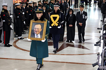 故 이해찬 영결식서 