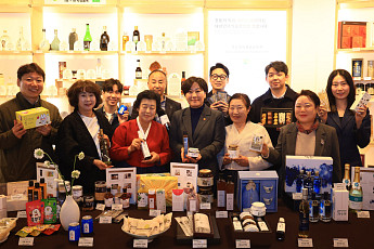 설 선물에 ‘가치’를 담다…송미령 장관, 프리미엄 농식품 홍보 현장행보