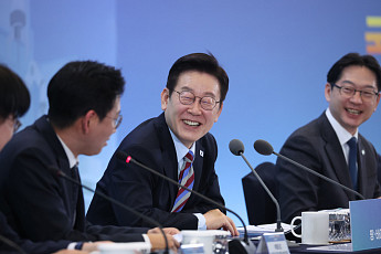 이 대통령, 연일 부동산 강경 메시지…서울 집값 상승세 주춤