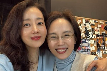 '아들 학폭 논란' 윤손하...캐나다서 근황 공개