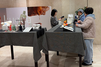 “시향에 다양한 男브랜드도 만족”... 롯데百 노원점 뷰티관, 리뉴얼 첫 주말 매출 50%↑[가보니]