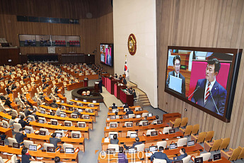 여야, 부동산 정책 놓고 충돌…“재탕 대책” vs “일관된 정책” [종합]