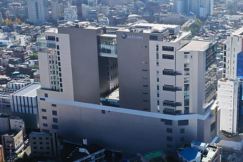 AK홀딩스, 애경산업 판돈 어디 가고…제주항공 주식 담보 94% 묶였다