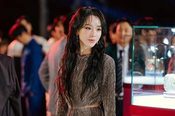 신혜선 일냈다⋯'레이디 두아', 넷플릭스 전 세계 1위