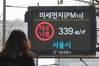 봄철 느는 각막염...각막 관리의 핵심은 ‘이것’[e건강~쏙]