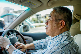 “면허 반납 뒤 외출 급감” 노인 가두는 ‘숨은 이동 격차’