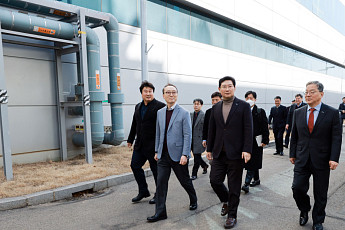 이상일 용인특례시장, 삼성전자 기흥캠퍼스 직접 찾아 'NRD-K' 점검…