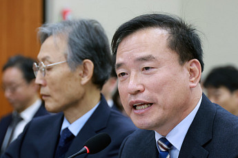 김종철 방미통위원장, 이통3사 대표와 만난다...단통법 후속조치 논의