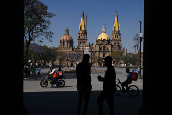 “싼 노동력 시대 끝”…멕시코, 주 40시간·초과 시 3배 임금 ‘노동 대전환’