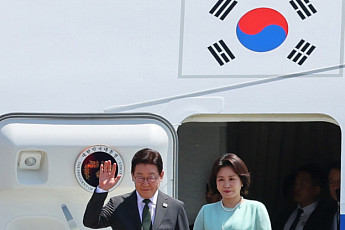 李대통령, 필리핀 도착…마르코스 대통령과 정상회담