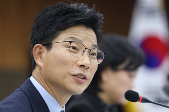 靑 정무비서관에 '현역' 정을호 내정