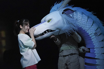 장인정신으로 구현한 애니의 감동 ‘센과 치히로의 행방불명’