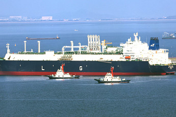 호르무즈 마비에 원유 운송비 폭등…미국·아시아 유조선 운임 사상 최고