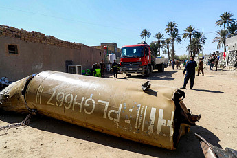 이란 “이제부터 탄두 1톤 넘는 미사일만 발사할 것”