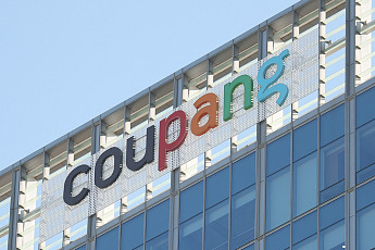 40대 이상 중장년층 ‘탈팡’ 움직임…쿠팡 결제액 감소세