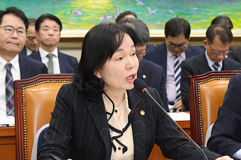 현대차 찾은 송경희 개보위원장…“로보틱스는 핵심 산업, 유연한 개인정보 도울 것”