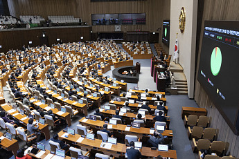 한미 '조인트 팩트시트' 난항...지연된 '경제 협의'에 멈춰선 '안보 협의'