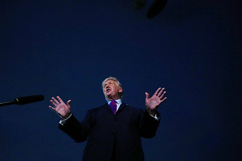 종전이냐 장기전이냐...트럼프 입에 달렸다 [중동 전쟁 2주]