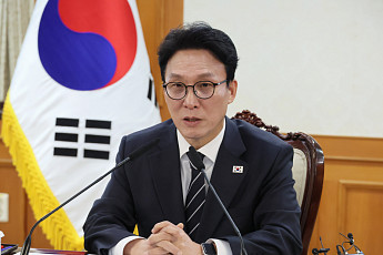 김민석, 트럼프와 20분간 회동…“김정은 북미대화 원하냐고 질문해”