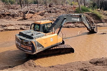 HD건설기계, 인도네시아 수해 현장 복구 지원…굴착기 투입