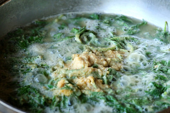 '2TV 생생정보' 오늘방송맛집- 스타 밥집, 가수 김용임 추천! 도다리쑥국 맛집 '통○○'