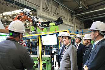 우오현 SM그룹 회장 “로봇·AI로 제조 혁신”…미래 먹거리 발굴 주문
