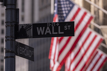 사모신용 균열에 긴장 고조..국내 크레딧시장 흔들 수도 [그림자대출의 역습 下-②]