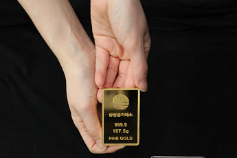 전쟁인데 금은 왜 안 오르나…달러·금리에 밀린 ‘안전자산’