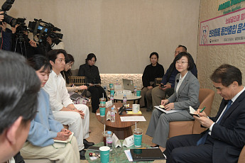 반려동물 동반출입 허용 이후...식당·카페 자영업자들 ‘영업정지’ 부담에 혼란[현장]