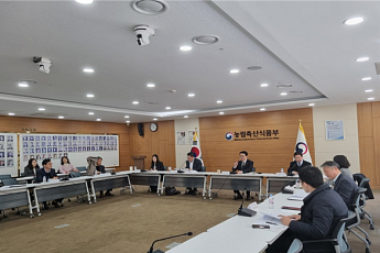 식용유·라면 이어 제과·빵·아이스크림도 최대 13.4% 가격 인하