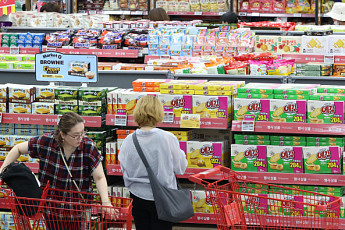 베이커리‧라면 이어 과자‧아이스크림도...먹거리 ‘가격 인하’ 릴레이(종합)