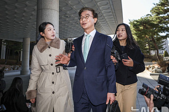 정교유착 합수본, ‘통일교 금품의혹’ 전재수 의원 조사