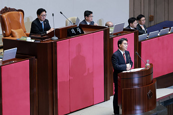與 주도 공소청법 국회 본회의 상정…野 필리버스터 돌입