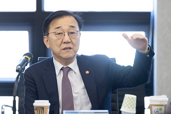 김윤덕 국토장관 “3기 신도시 속도, 국민 체감하게”