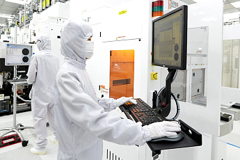 SK, 현장 안전경영 강화…로봇·AI·상생으로 고도화 [안전경영]