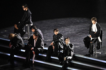 하이브, BTS 광화문 공연 '광잉 검문' 사과⋯