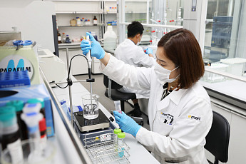 이마트, ‘과학·전문적’ 품질 검증으로 고객 먹거리 안전 사수[안전 경영]