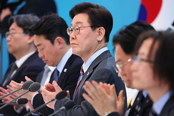 부동산 정책 신뢰 확보부터⋯李 대통령, ‘다주택 공직자’ 배제 지시 [종합]