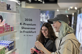 K-팝 타고 유럽 간 K소비재…화장품 수출 305% 급증