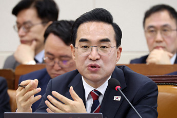 병역 면제 의혹에...박홍근 