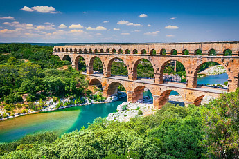 비즈니즈석은 기본·F1 관람도…소비 양극화에 ‘초럭셔리 여행’ 열기 후끈