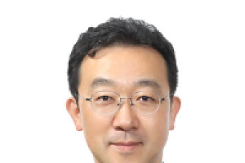 [논현광장_임성호의 정치원론] 보편성 결여한 정치 강자의 운명