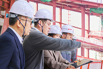 정용진 신세계그룹 회장 “스타필드 청라, 한국 대표 랜드마크 될 곳...자부심 가져달라”